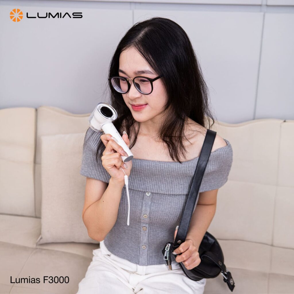Quạt cầm tay Lumias F3000 - Pin 3000mAh, dùng đến 10 giờ, dễ mang theo

