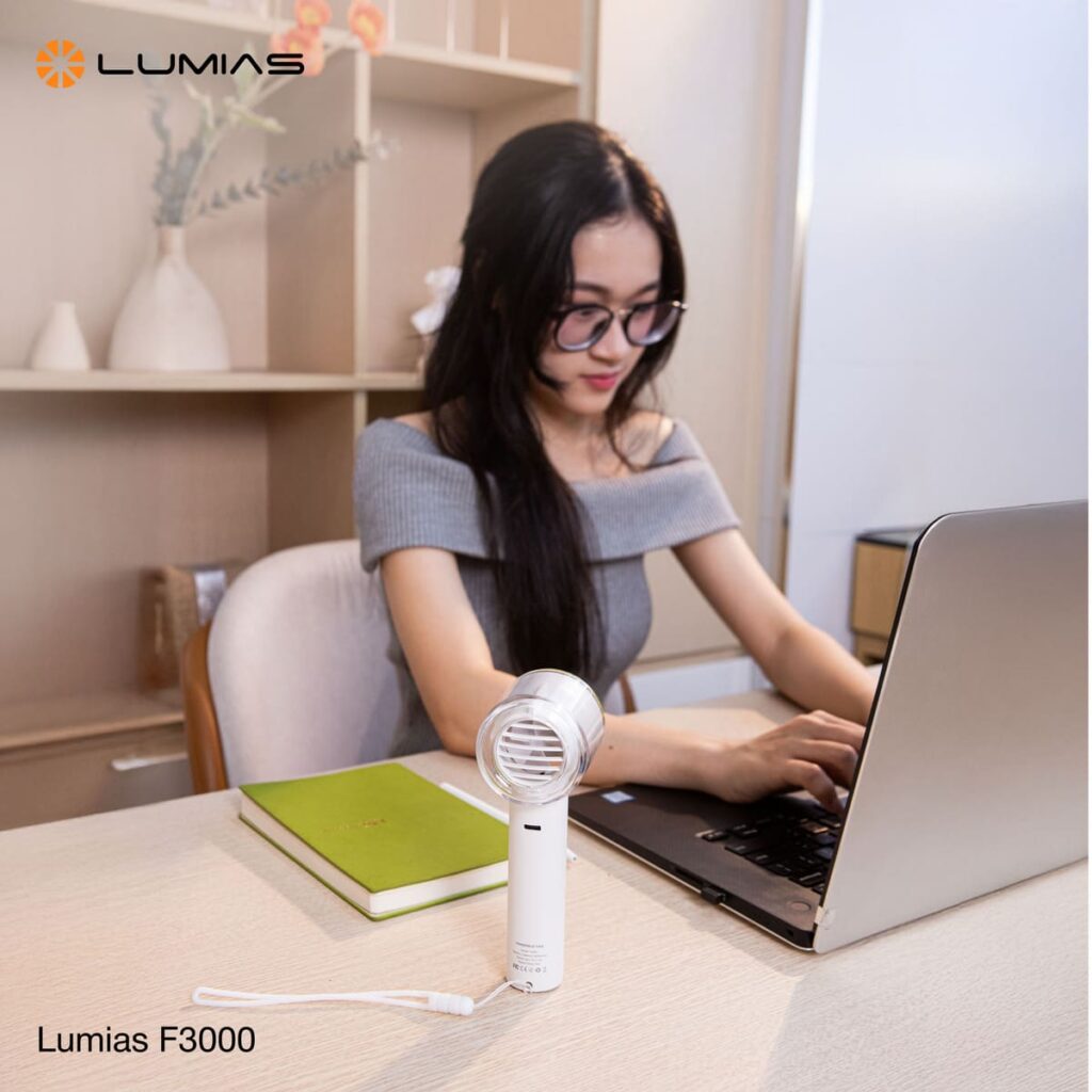Quạt cầm tay Lumias F3000 dùng 1.5-10h