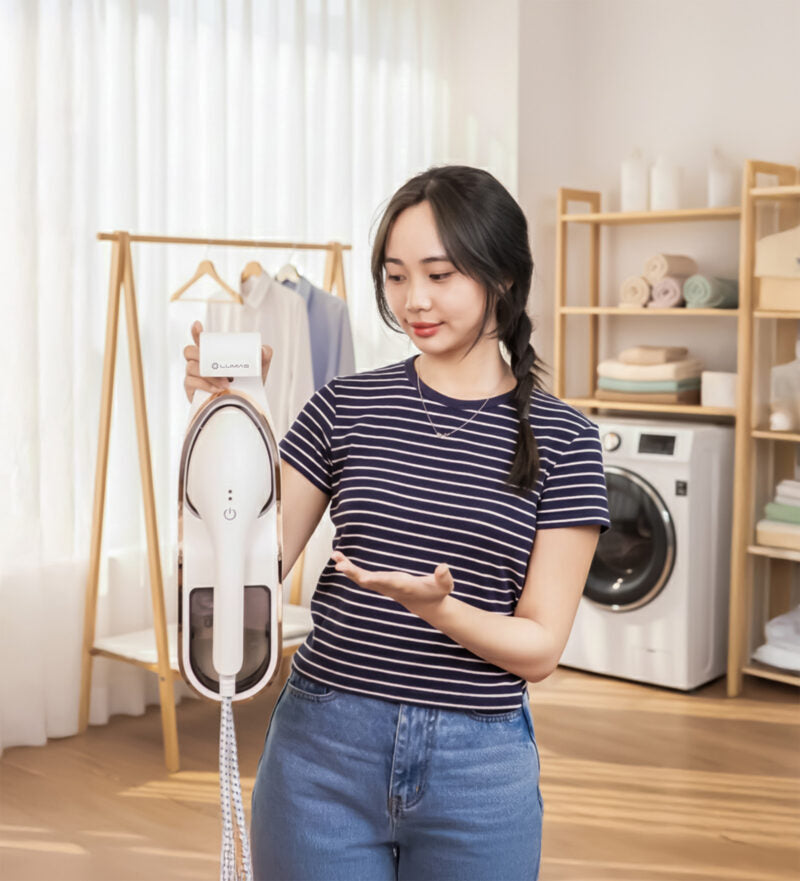 Bàn là hơi nước Lumias LSI-330 dung tích 330ml
