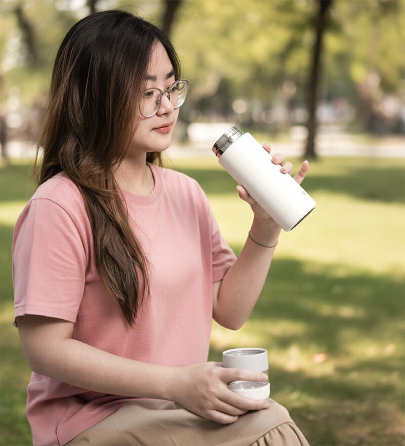 Bình giữ nhiệt Lumias HB-4500 có ngăn tách trà tiện lợi
