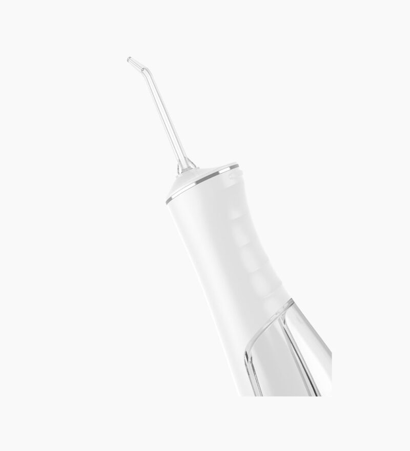 Máy tăm nước Lumias LWF-180W có dung tích bình chứa 180ml