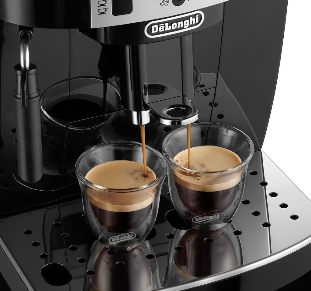 Máy pha cà phê Delonghi ECAM12.122.B có hộc hạt 250g và vòi đánh sữa.