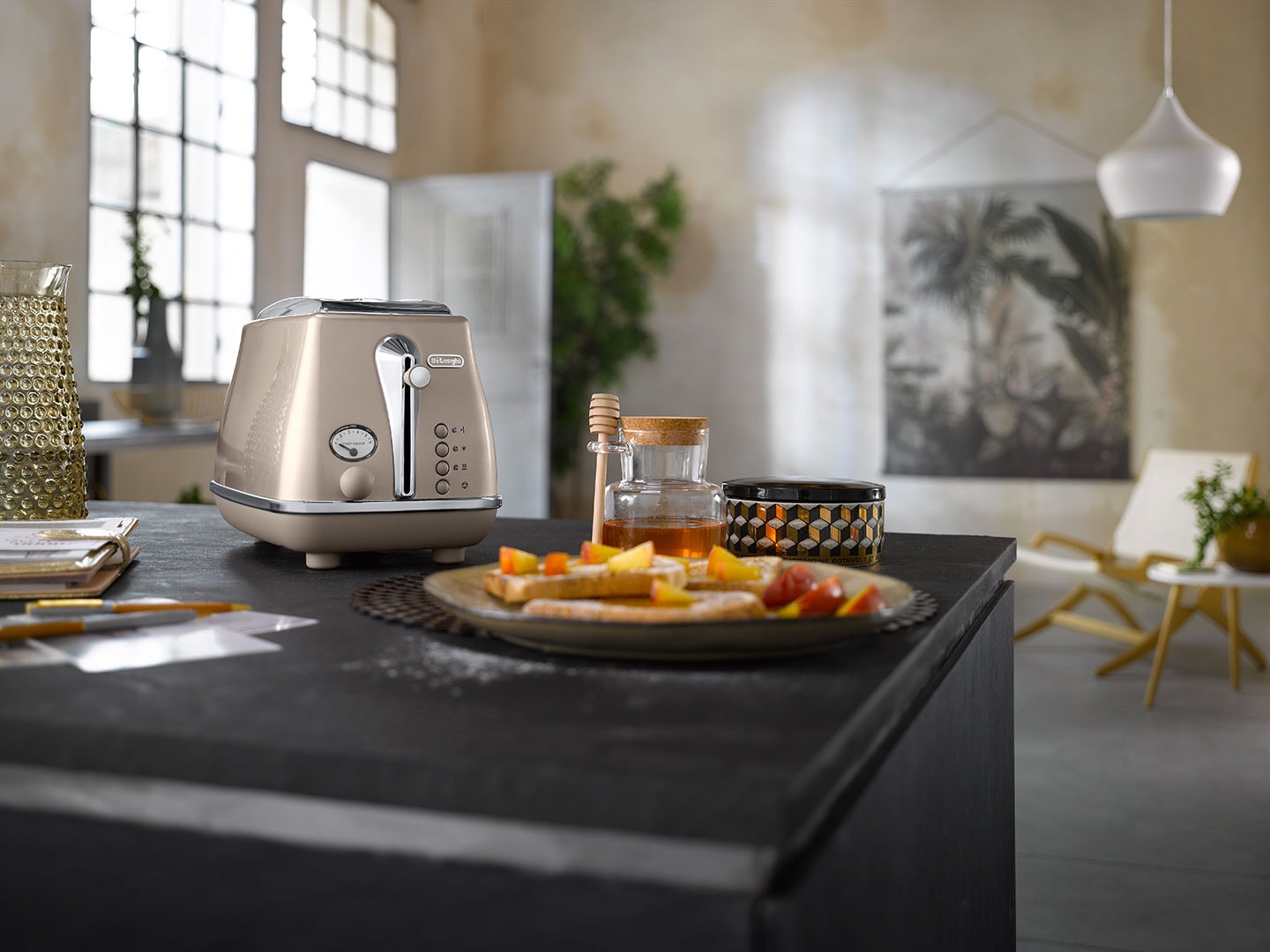 Máy nướng bánh mì DeLonghi CTOT2103.BG rã đông, hâm nóng 