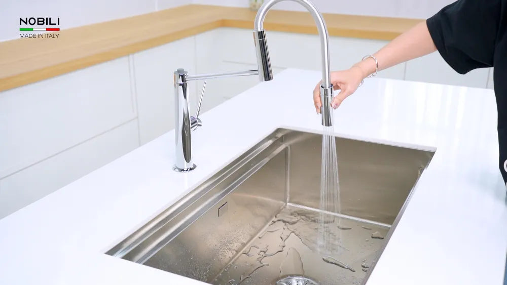 Vòi bếp Nobili LEVANTE NB303 cao cấp
