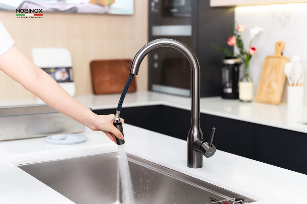 Vòi bếp Nobinox AQUA NX664D dây rút tiện lợi