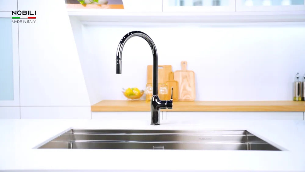 Vòi bếp RING NB130LTB dây rút nóng lạnh