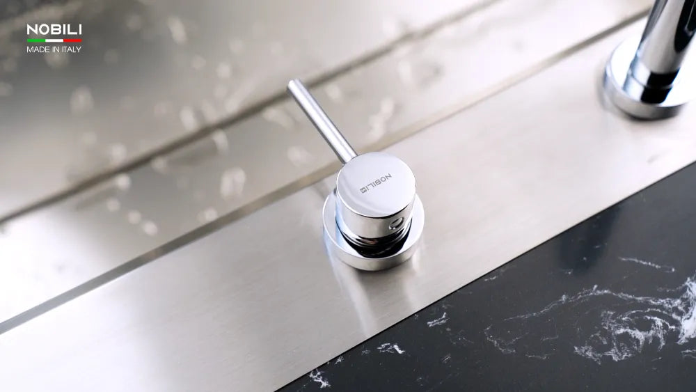 Vòi bếp Nobili TABLE NB242 thân đồng màu Chrome
