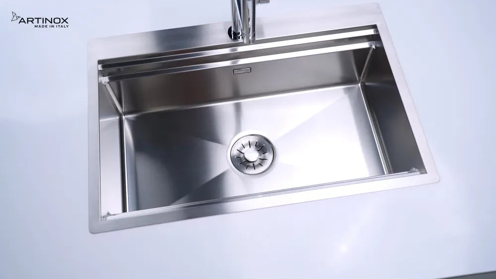 Chậu bếp TITANIUM NA805T - Chậu inox Italy tích hợp phụ kiện tiện ích
