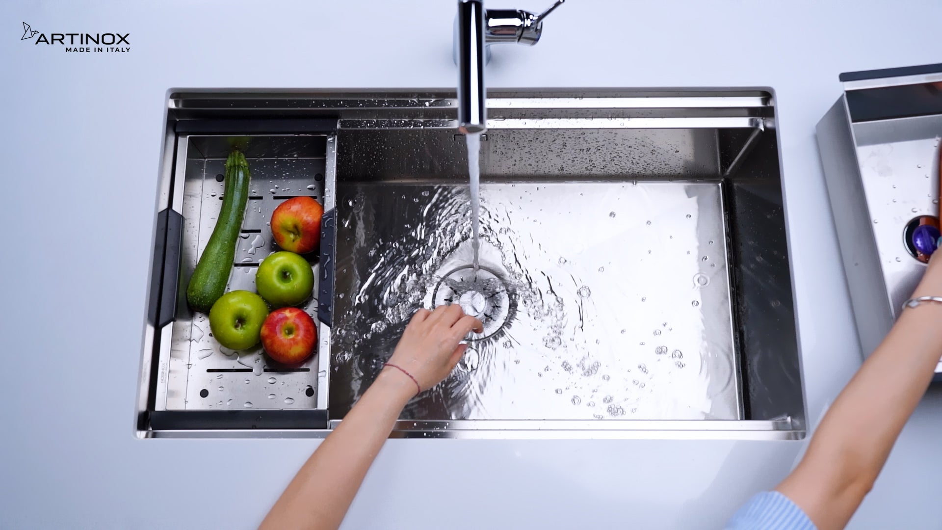 Chậu bếp TITANIUM NA885U inox Italy 