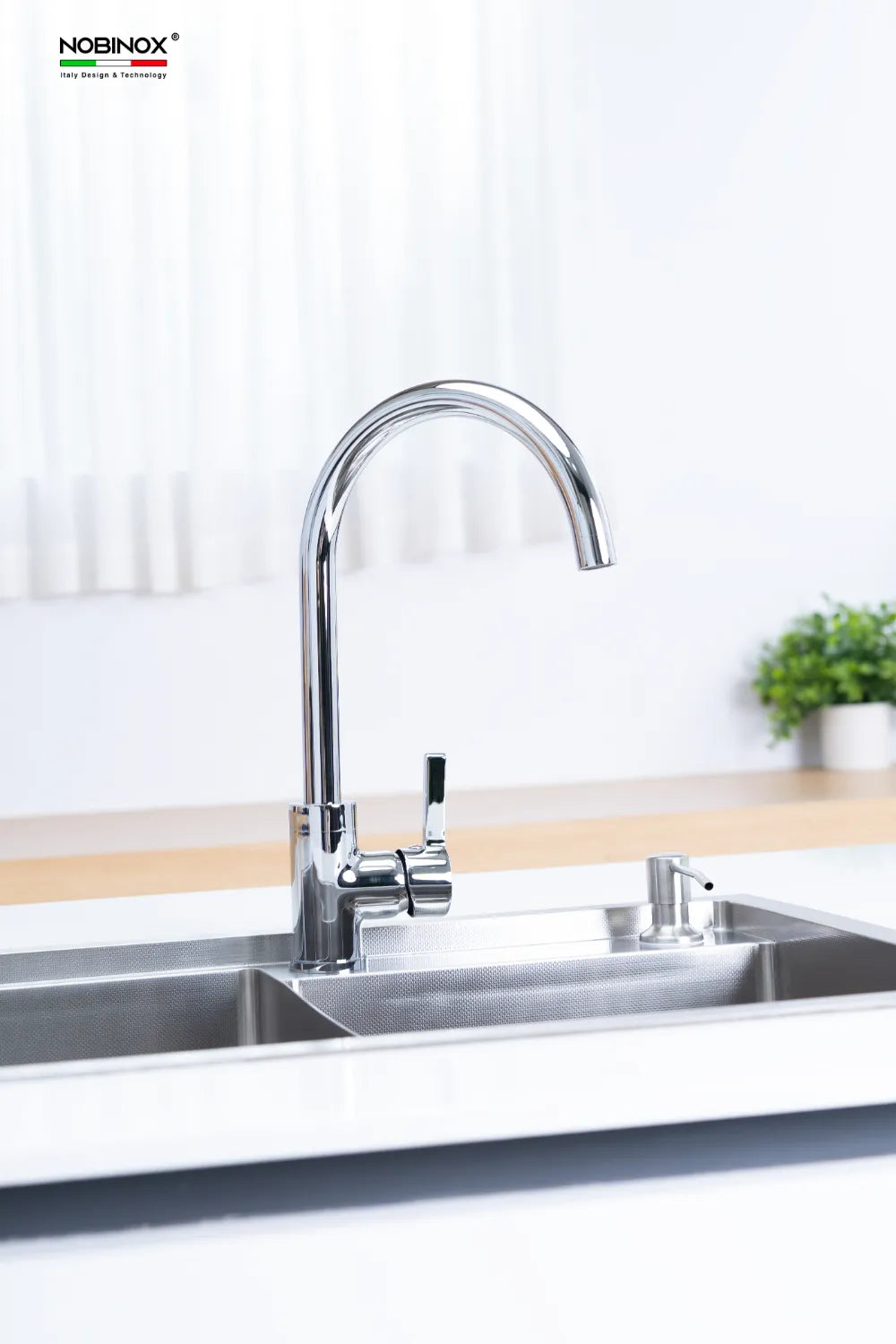Vòi bếp Nobinox LOREN NX522
