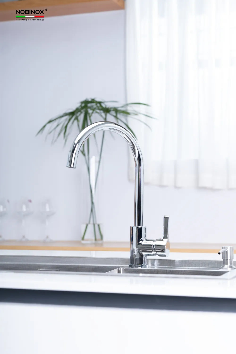 Vòi bếp Nobinox LOREN NX522 xả nước mạnh