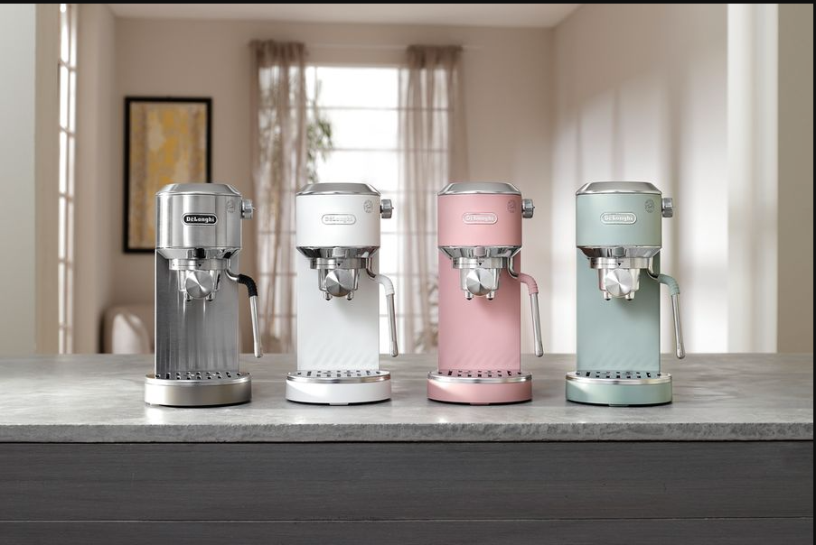 DeLonghi EC890 thuộc dòng Dedica Duo, có nhiều phiên bản màu